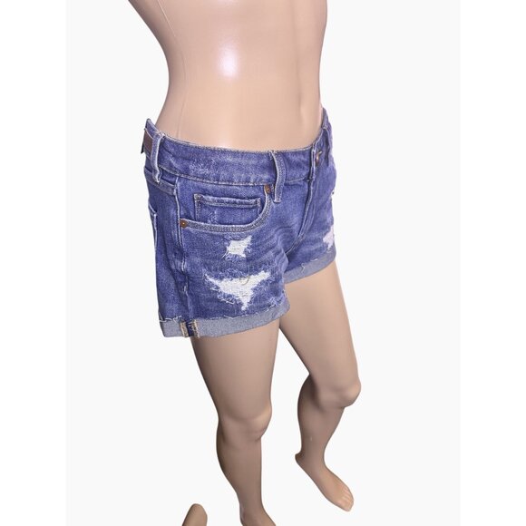 BLANKNYC Women's The Fulton Roll Up Distressed Denim Blue Shorts Size‎ 31 NWT - Picture 2 of 12